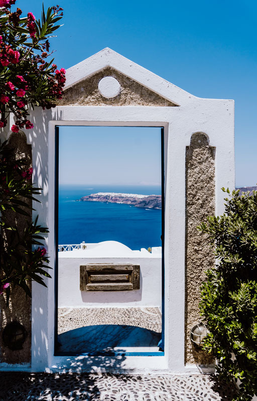 Greece, Photo by Xuan Nguyen on Unsplash
