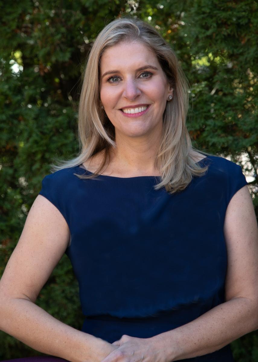 Meredith Persily Lamel is the co-author of Six Paths to Leadership: Lessons from Successful Executives, Politicians, Entrepreneurs and More.