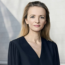 World's richest Arnault names daughter Delphine as Dior chief