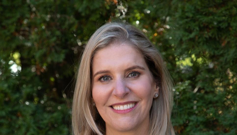 Meredith Persily Lamel is the co-author of Six Paths to Leadership: Lessons from Successful Executives, Politicians, Entrepreneurs and More.