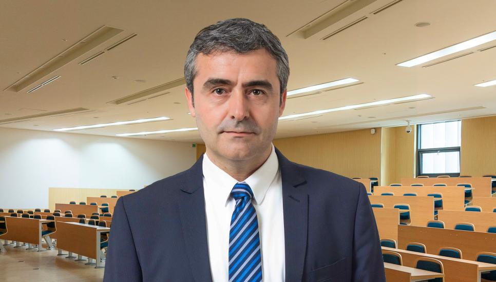 Javier Macias, professor of entrepreneurship and family business at EAE Business School
