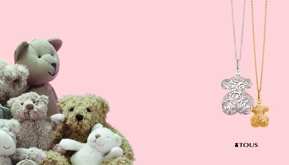 The Tous bear emblem